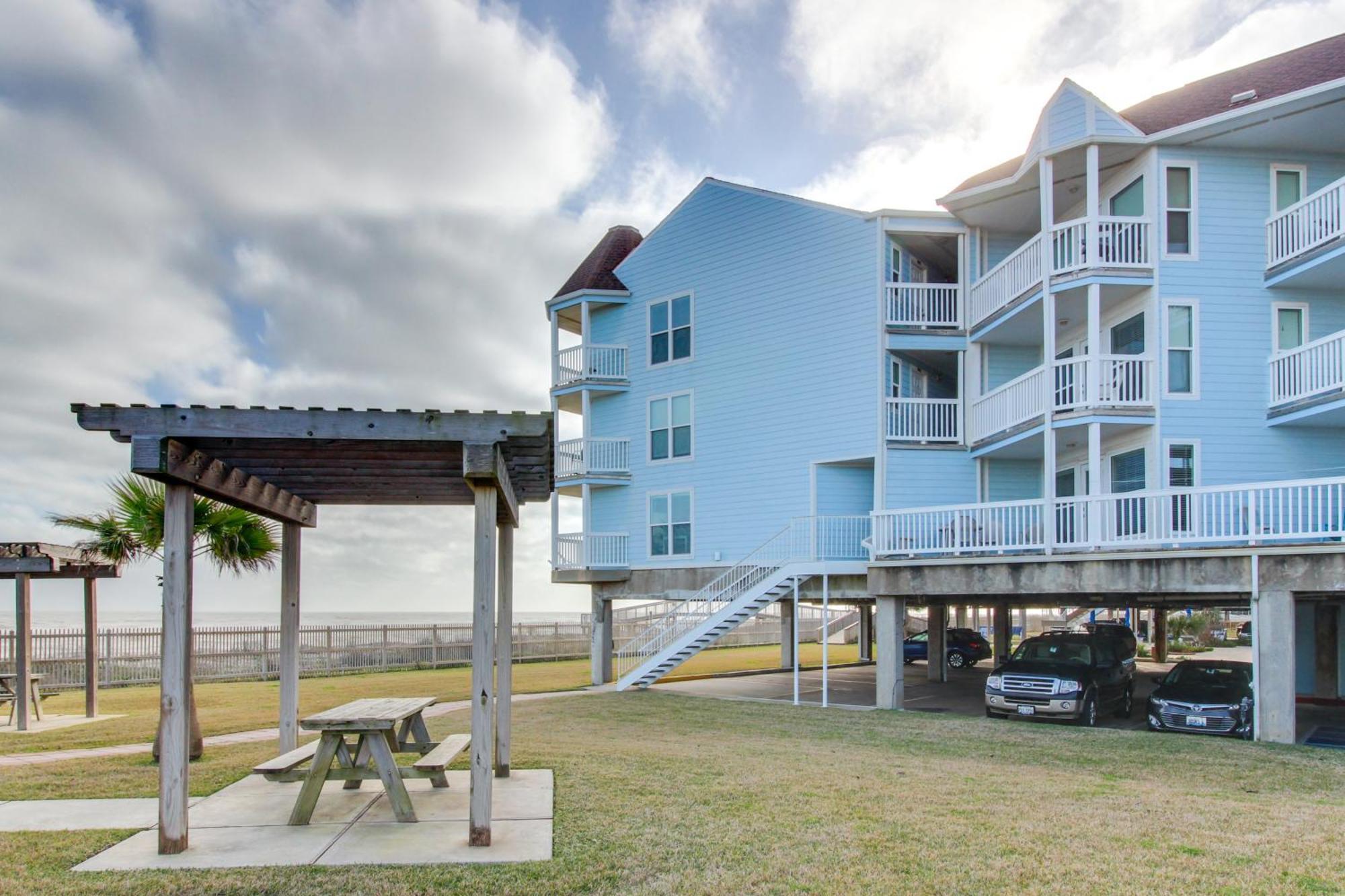 Seascape Condos II Galveston Room photo